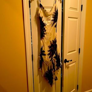 Black and white sleek dress can be worn for just about anything